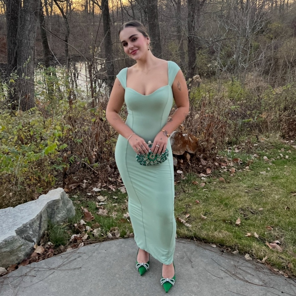 Elegant Mint Green Evening Dress